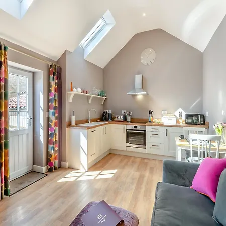 Ling At Holly House - Uk44468 펜션 Newton-on-Rawcliffe