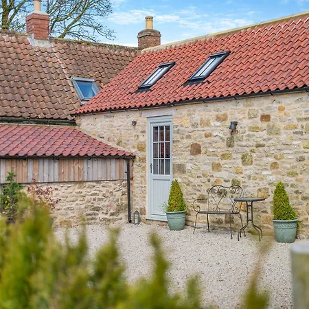 Ling At Holly House - Uk44468 Newton-on-Rawcliffe